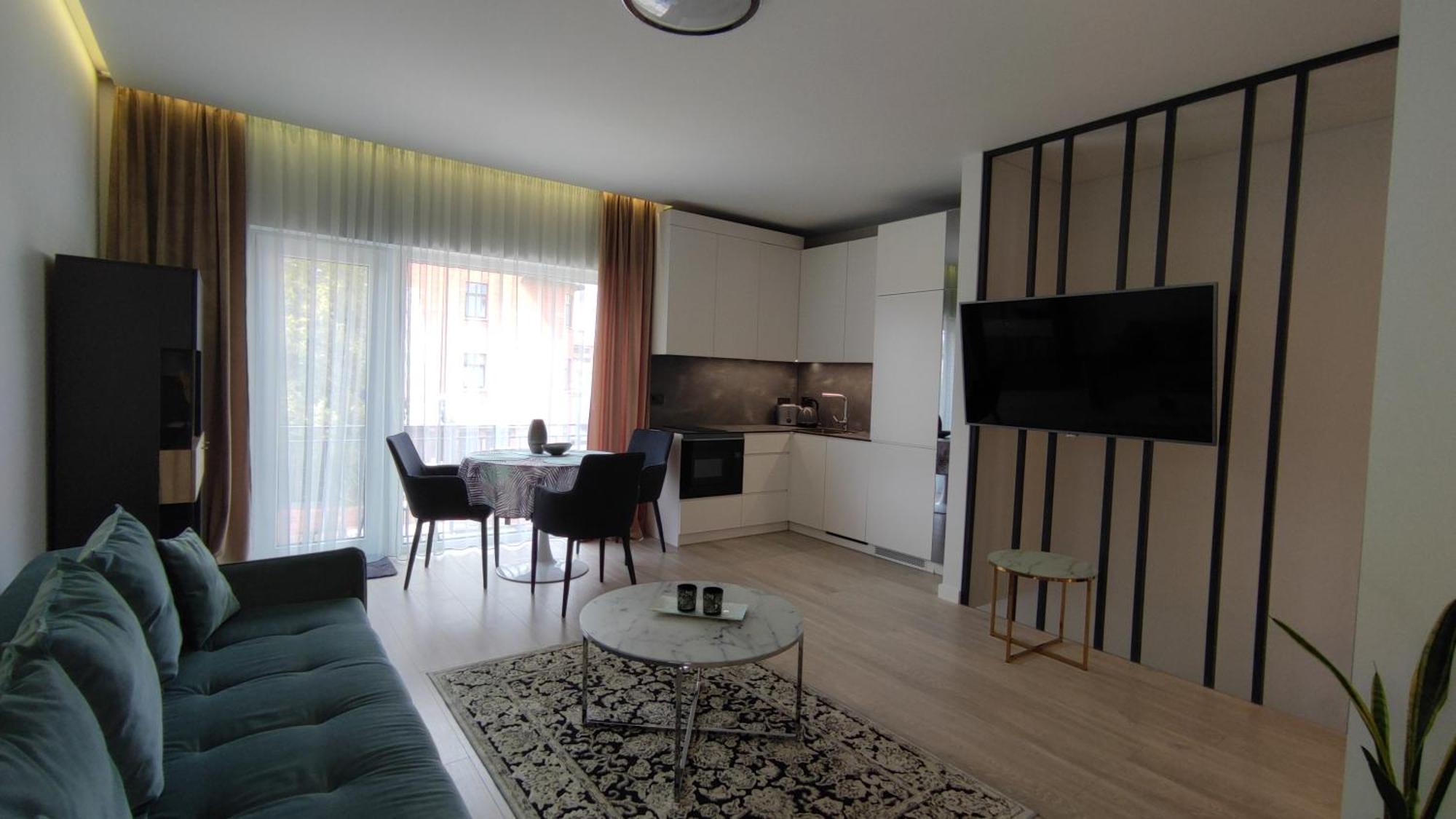 New J&R Apartment Near Girstutis, Free Private Parking & Self Check-In Kowno Zewnętrze zdjęcie