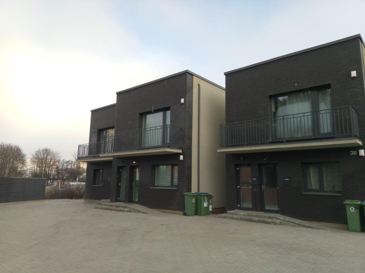 New J&R Apartment Near Girstutis, Free Private Parking & Self Check-In Kowno Zewnętrze zdjęcie